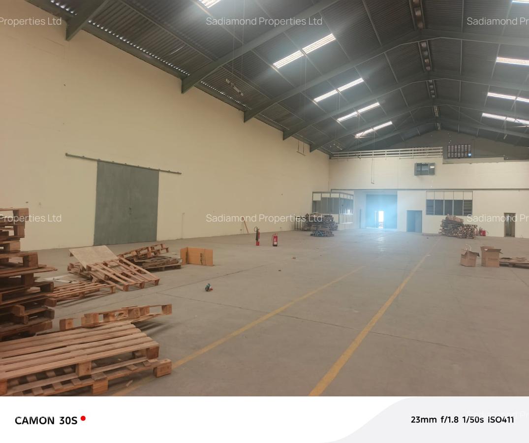 15,000 ft² Warehouse with Parking at Enterprise Road - 3