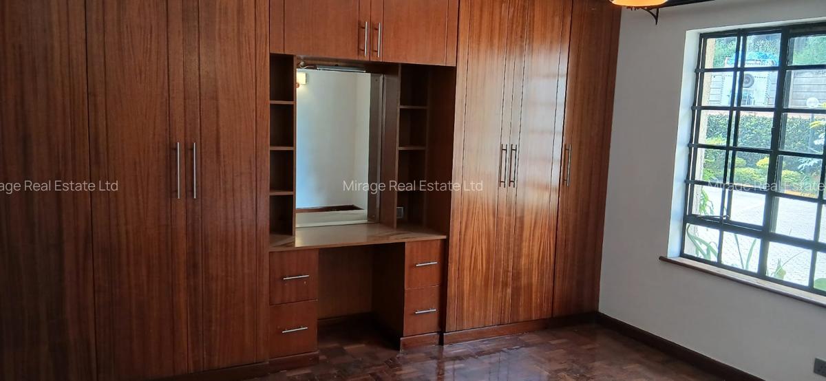 3 Bed Apartment with Swimming Pool in Upper Hill - 4