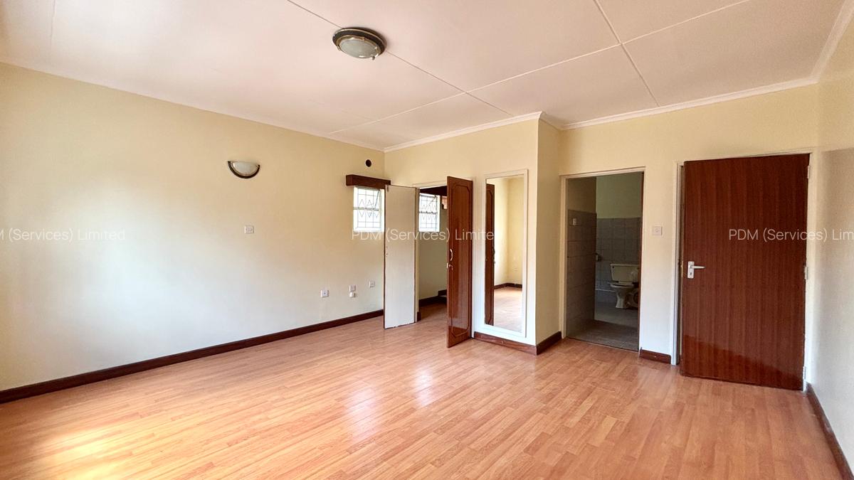 5 Bed Townhouse in Lavington - 7