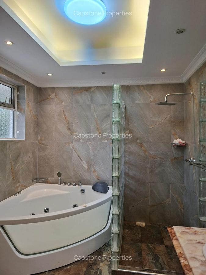 4 Bed House with En Suite in Runda - 13