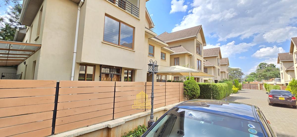 5 Bed Townhouse with En Suite in Lavington - 2