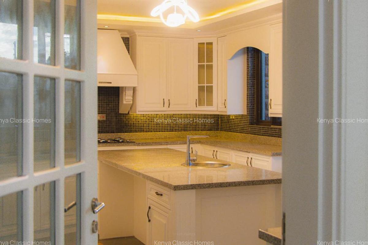 5 Bed Villa with En Suite at Kahawa - 10