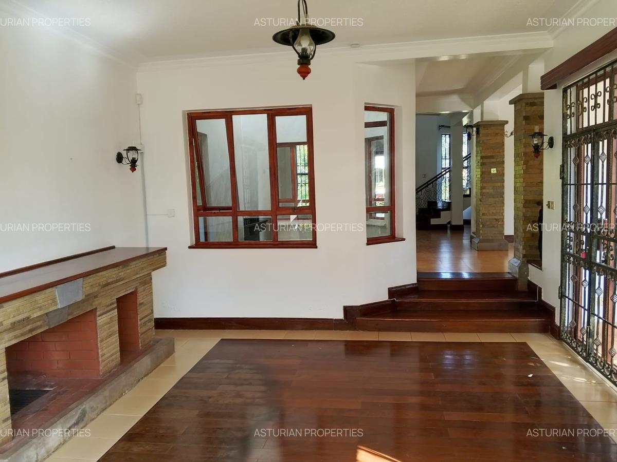 5 Bed Townhouse with En Suite in Runda - 2