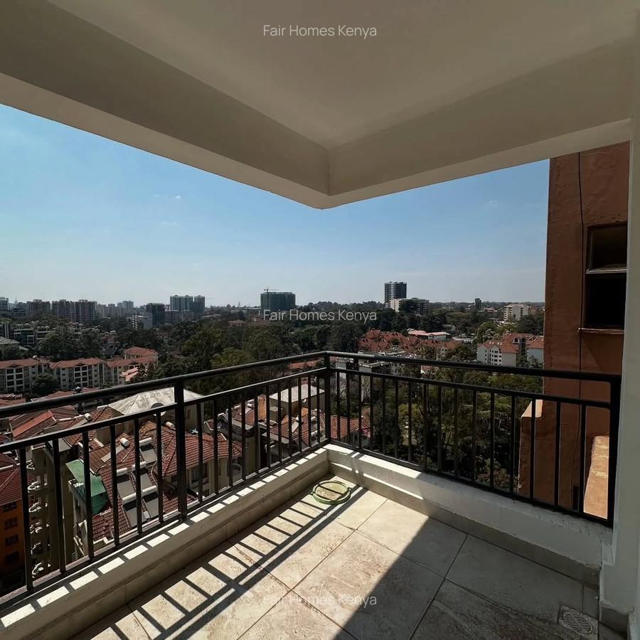 3 Bed Apartment with En Suite at Hatheru Road - 2