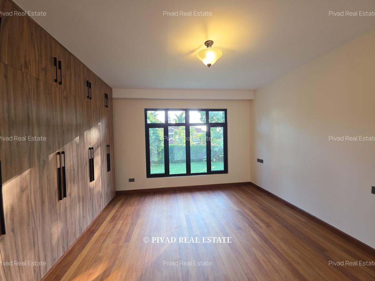 5 Bed House with Staff Quarters in Runda - 11