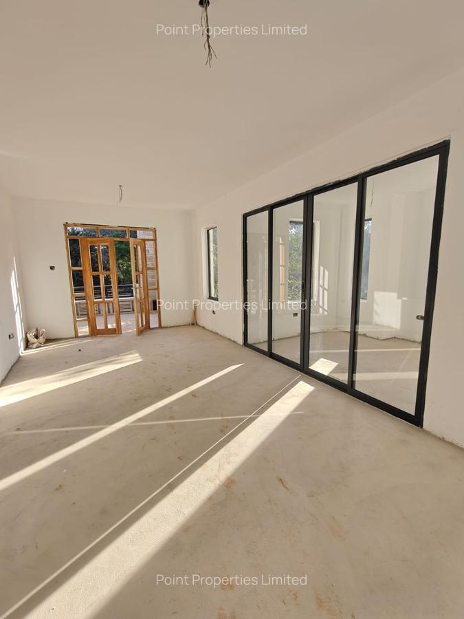 9 Bed Villa with En Suite in Karen - 6