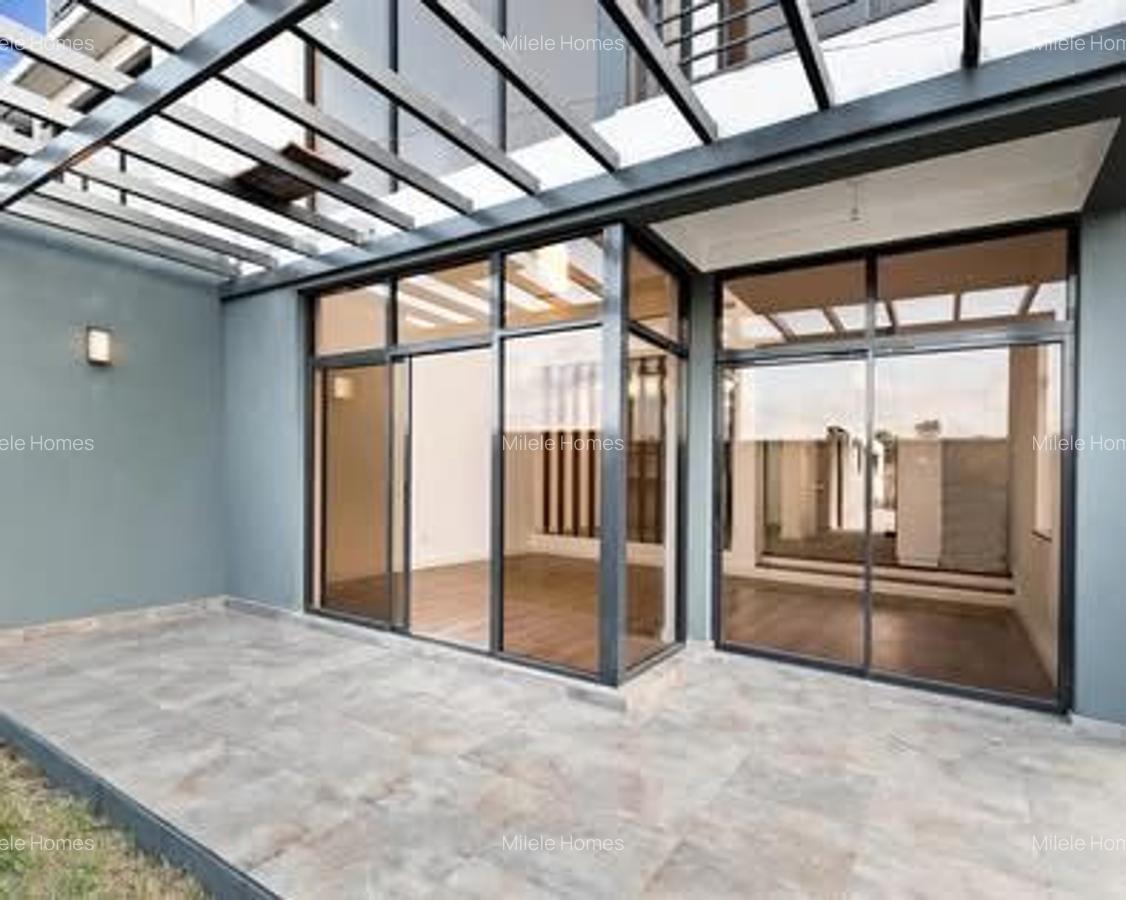 4 Bed Townhouse with En Suite in Loresho - 12