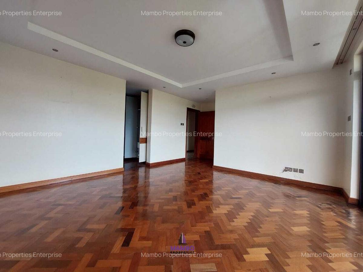 3 Bed Apartment with En Suite at Riverside Drive - 6