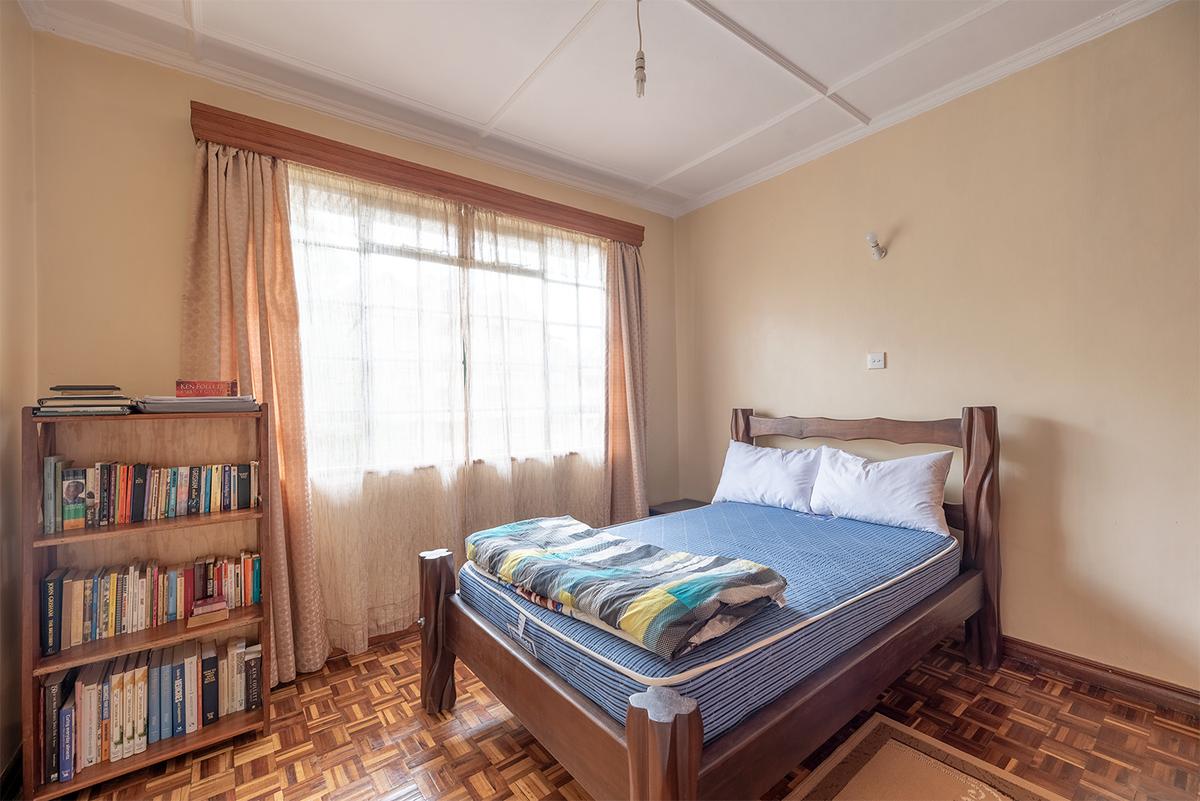 3 Bed Apartment with En Suite in Lavington - 11