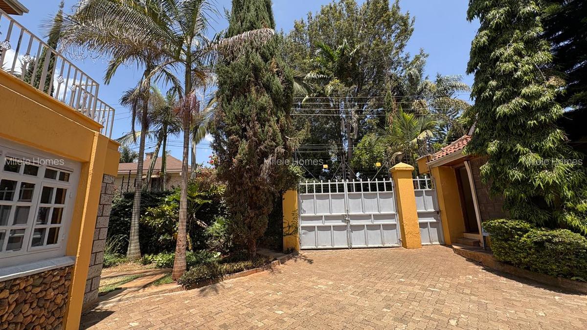 6 Bed Villa with En Suite at Eliud Mathu - 2