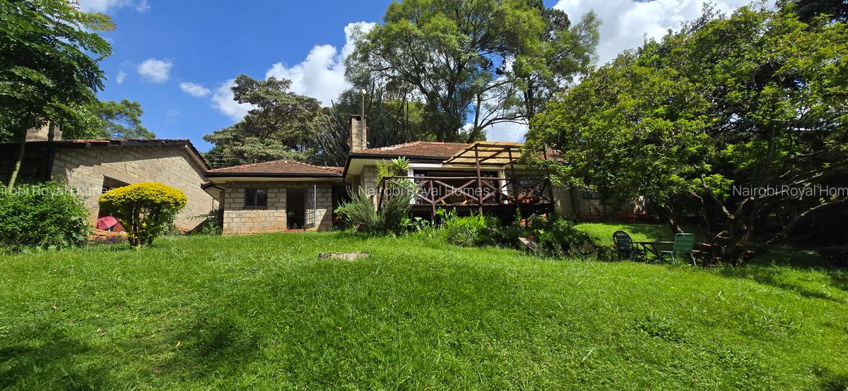 4 Bed House with En Suite at Lavington Green - 20