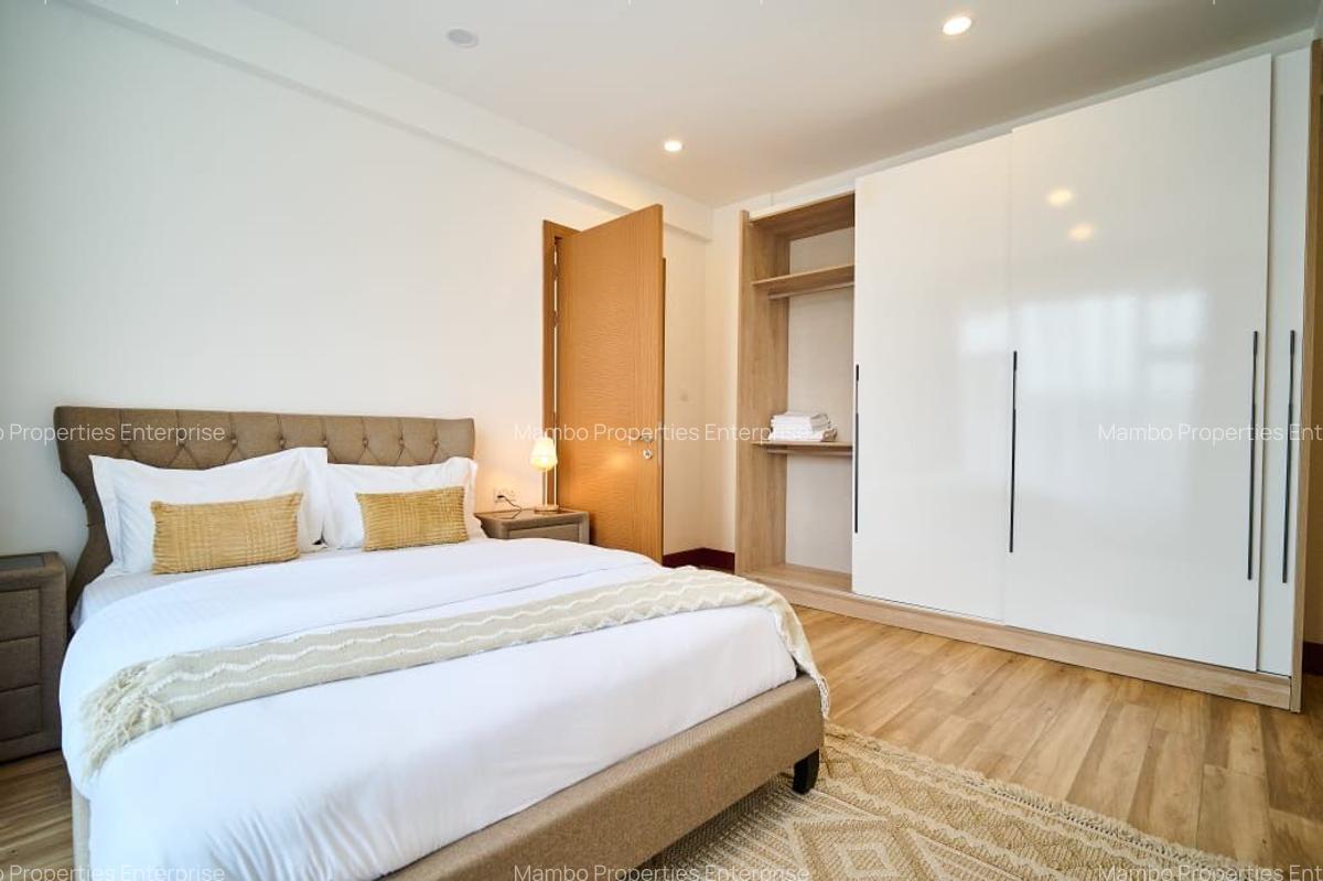 Furnished 2 Bed Apartment with En Suite at City Park Drive - 7