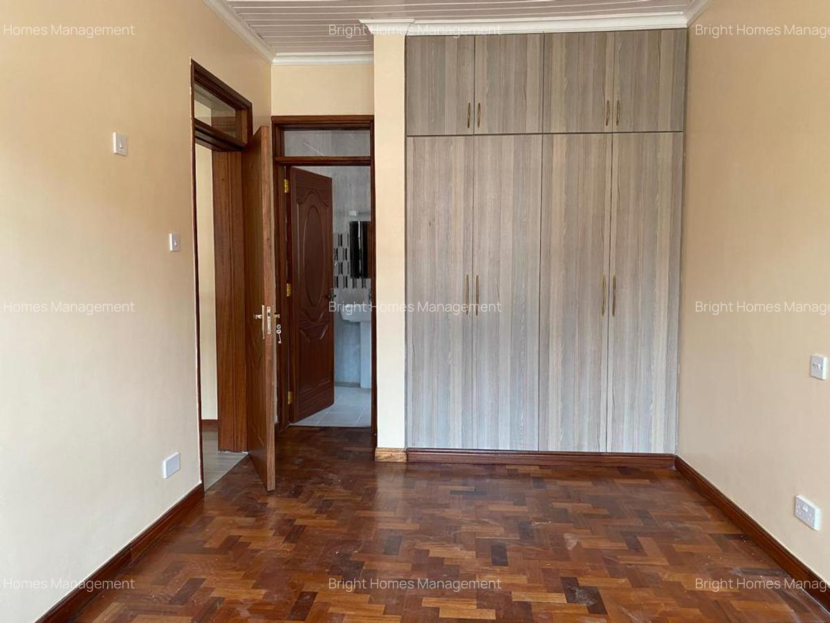4 Bed Townhouse with En Suite in Lavington - 16
