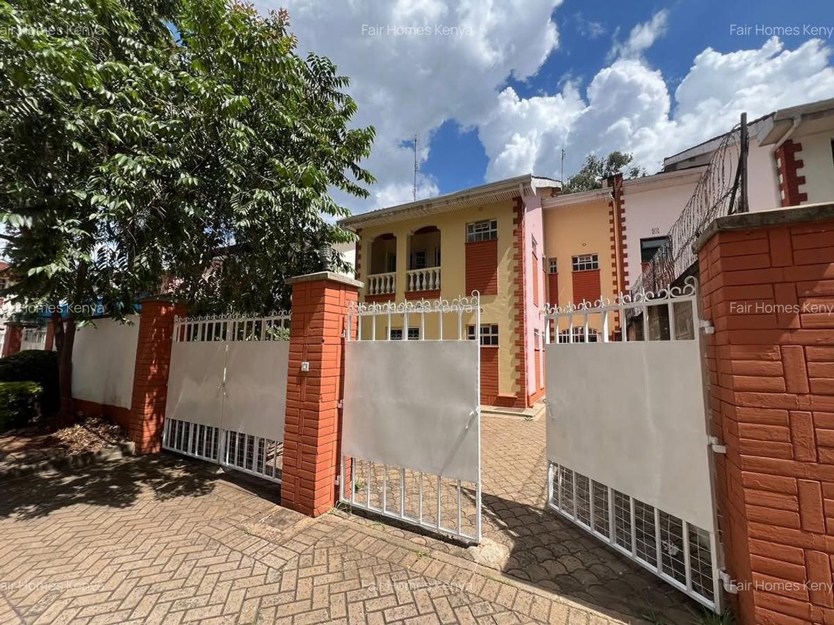 4 Bed Townhouse with En Suite at Hatheru Road - 1