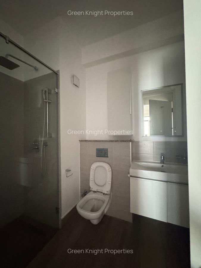 Serviced 2 Bed Apartment with En Suite in Westlands Area - 9