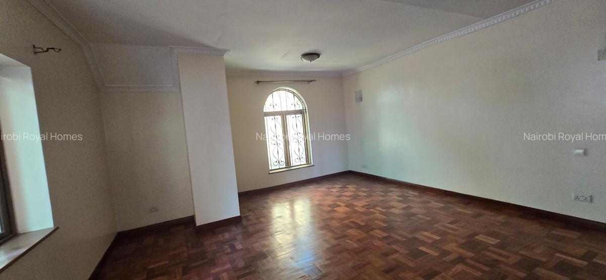 5 Bed Townhouse with En Suite at Lavington Kaputei - 4