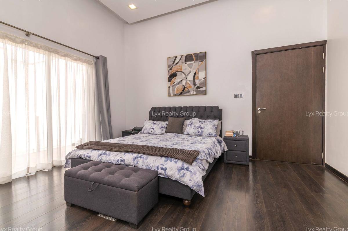 6 Bed Villa with En Suite in Runda - 9