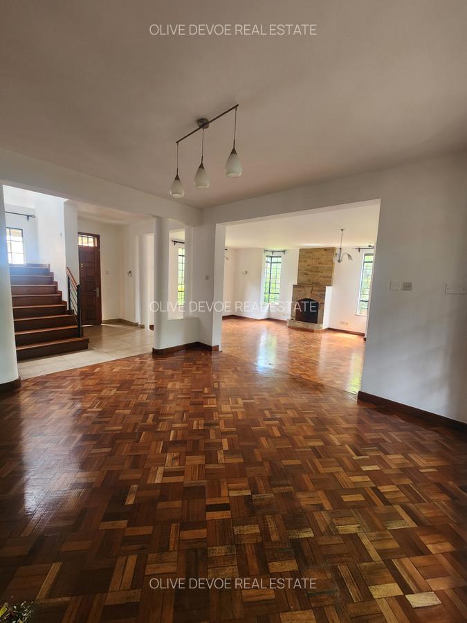 4 Bed Townhouse with En Suite in Lavington - 18