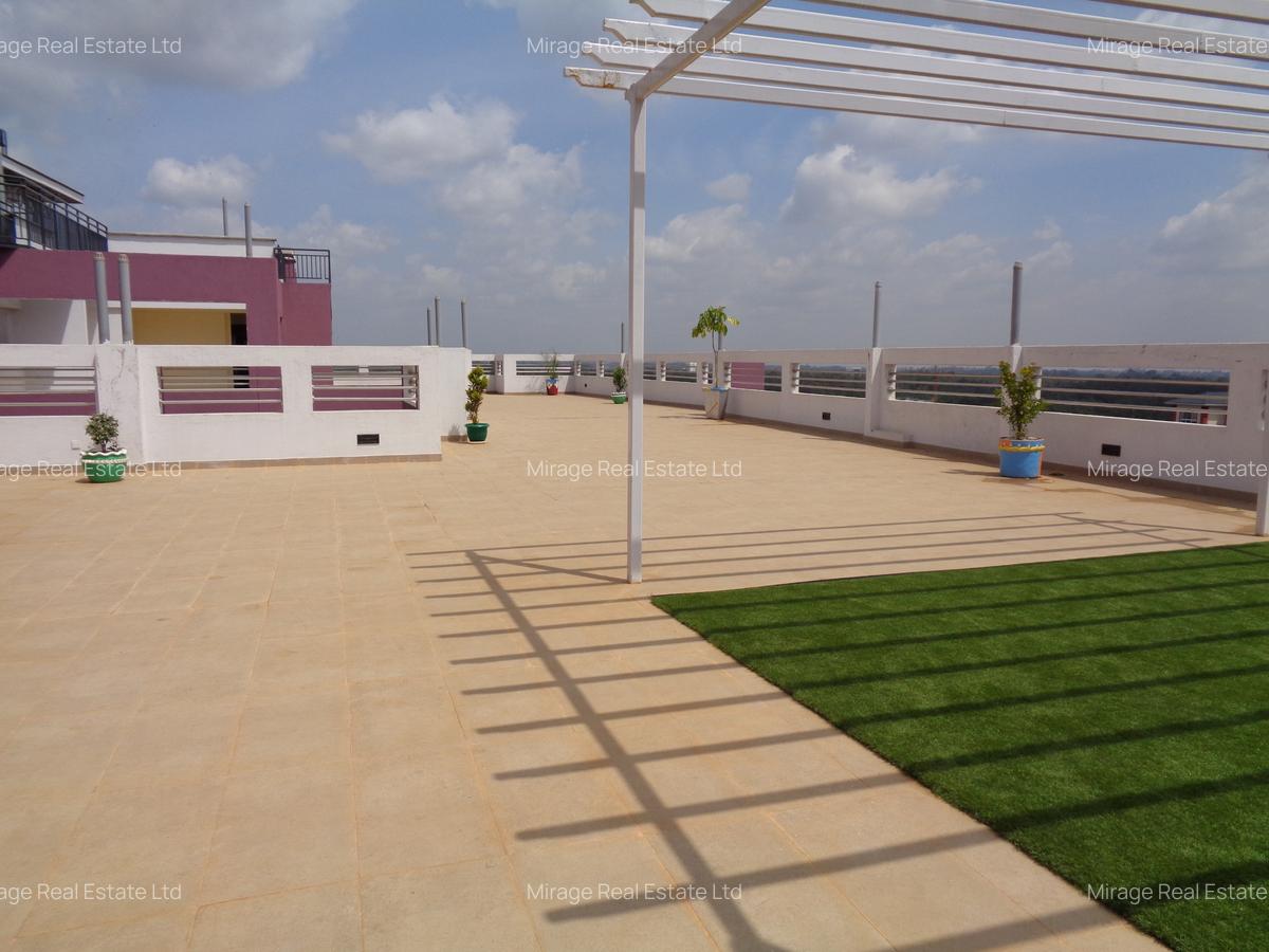 4 Bed Villa with En Suite in Westlands Area - 2