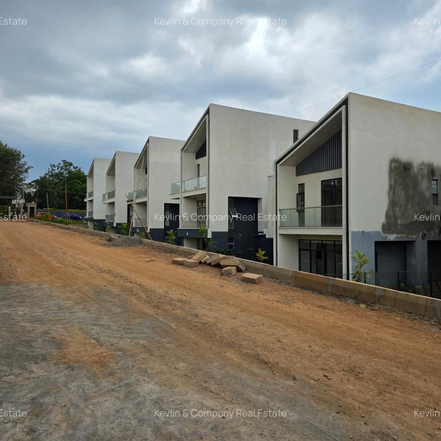 4 Bed Townhouse with En Suite in Kiambu Road - 4