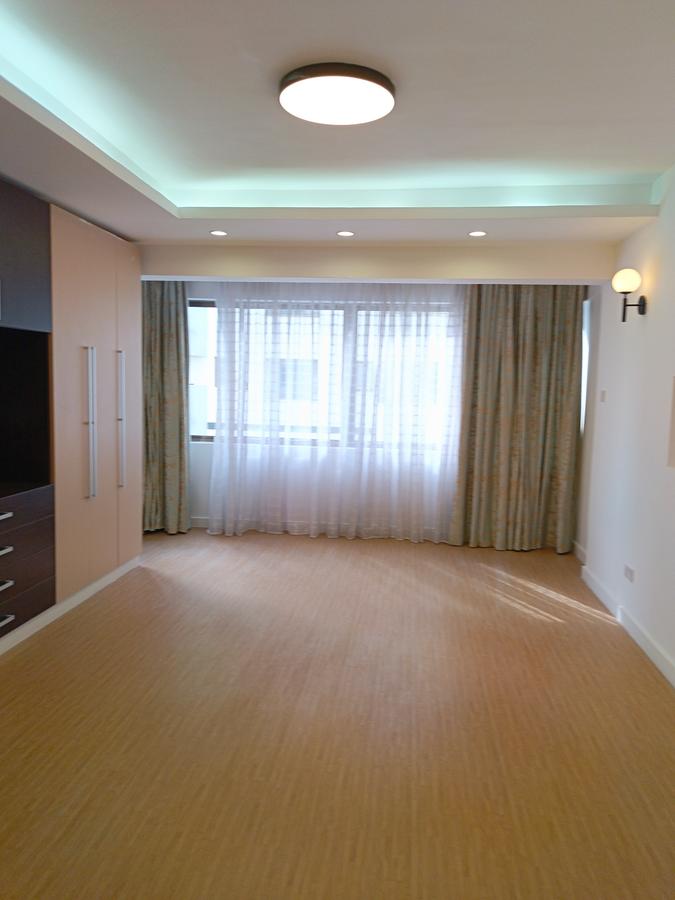 4 Bed Apartment with En Suite in Lavington - 10