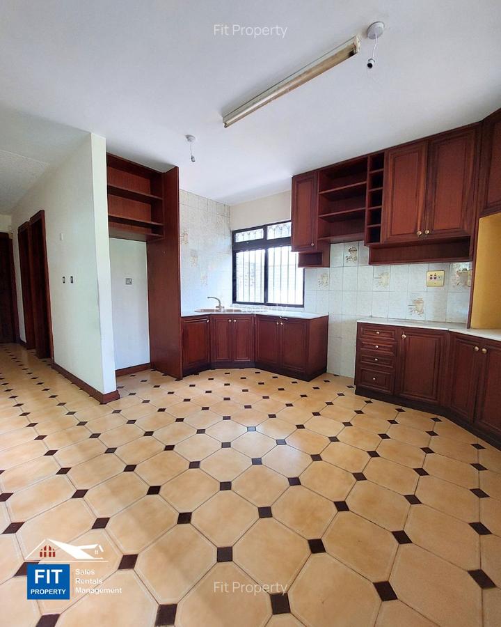 5 Bed House with En Suite in Muthaiga - 9