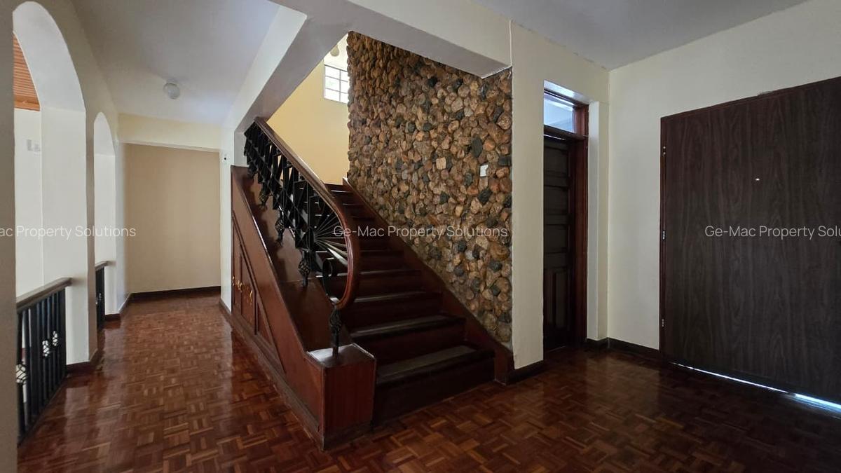 4 Bed House with En Suite in Runda - 7