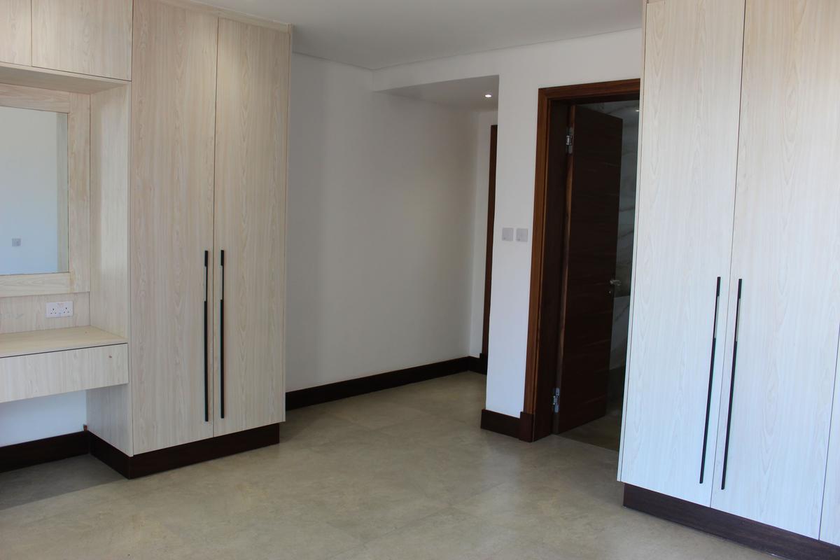 7 Bed Townhouse with En Suite in Kitisuru - 13