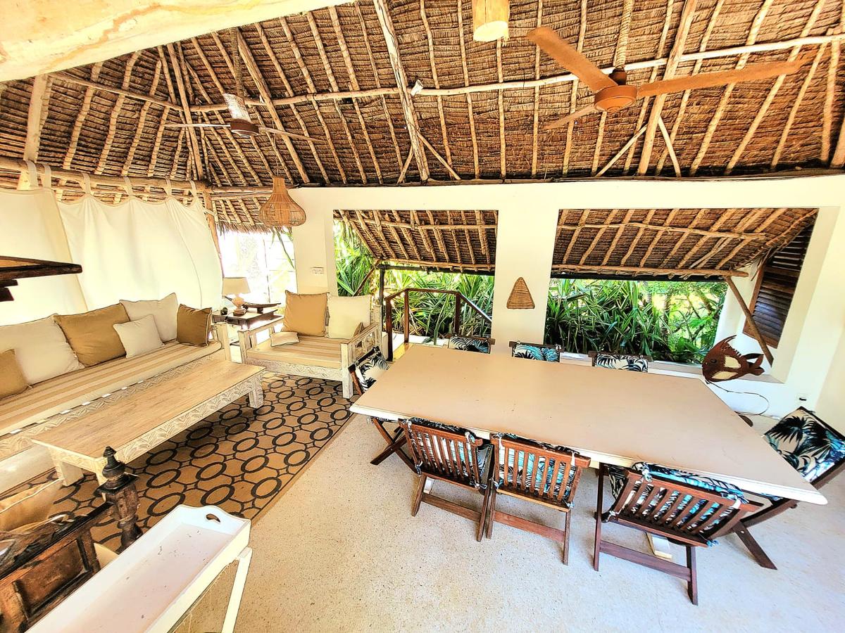 4 Bed Villa with En Suite in Diani - 10