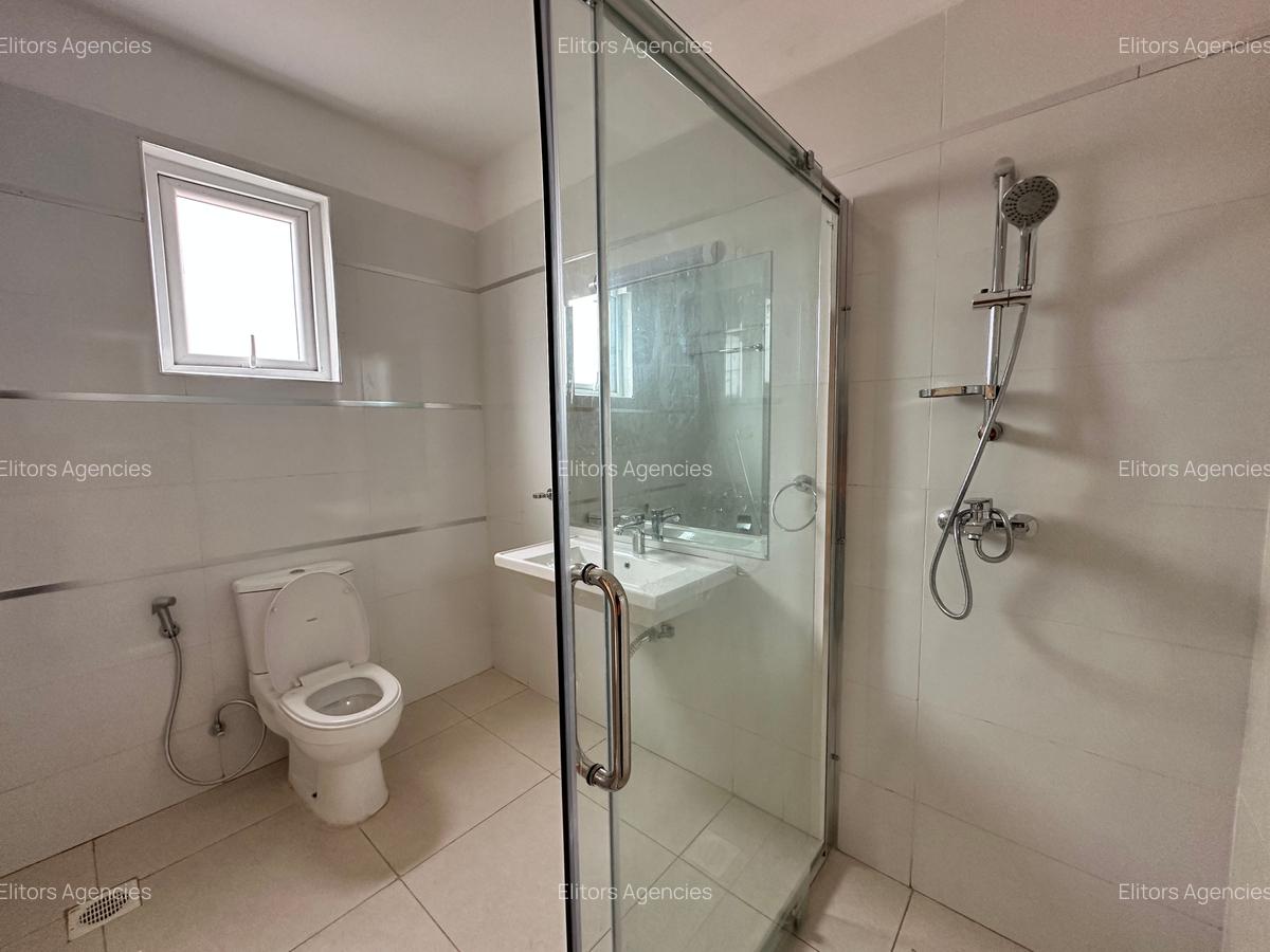 3 Bed Apartment with En Suite at Sports Road - 12