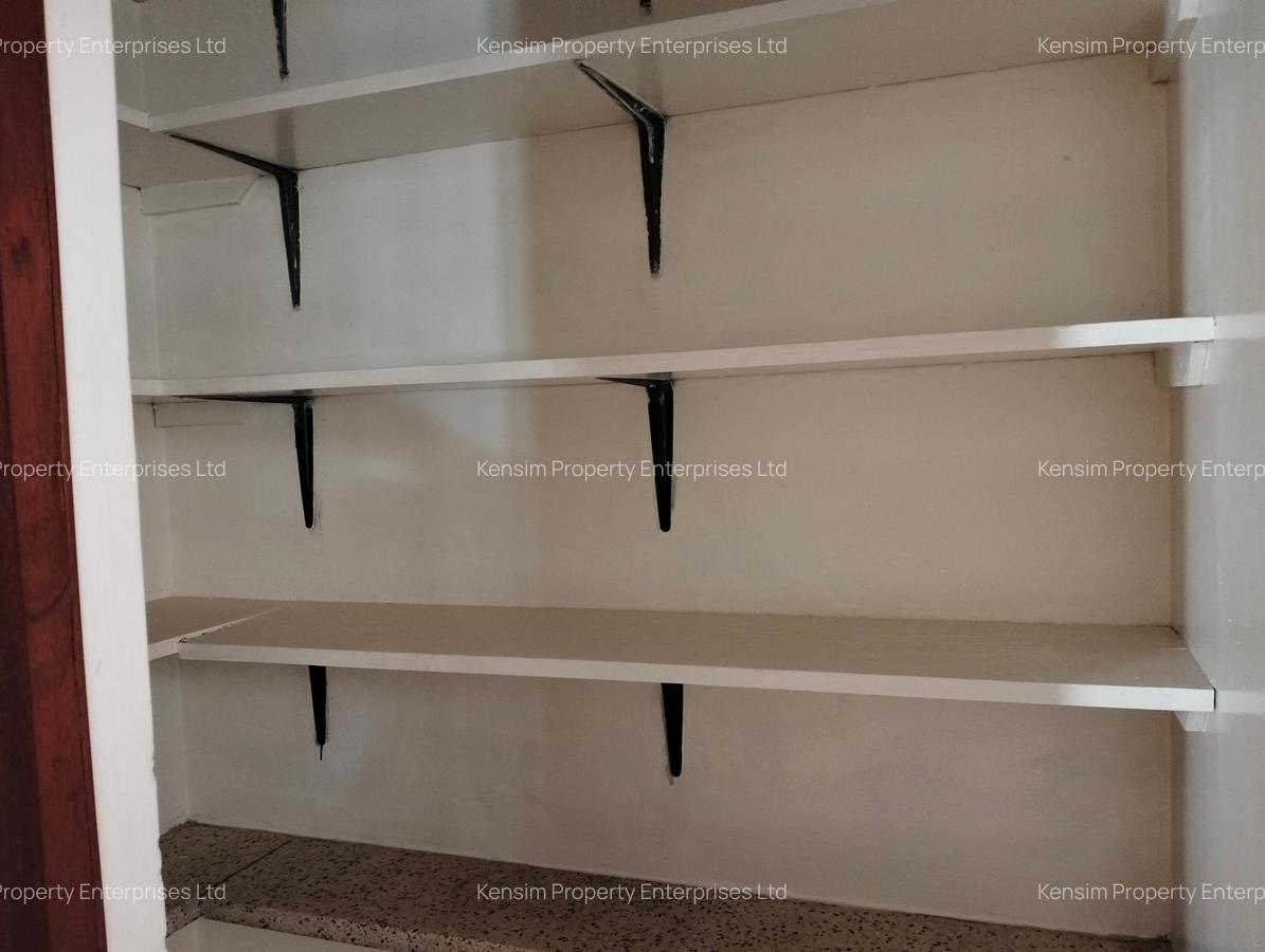 4 Bed Townhouse with En Suite in Lavington - 9