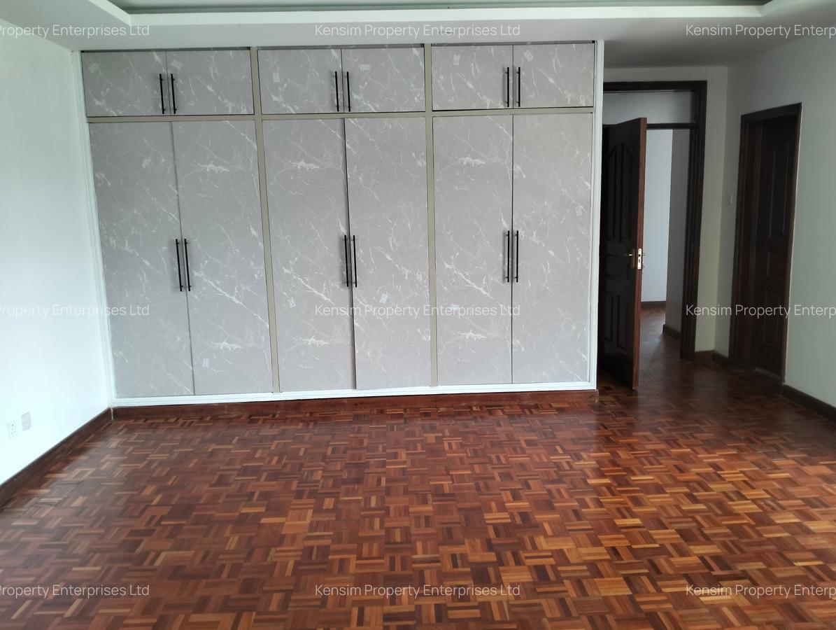 4 Bed Townhouse with En Suite in Lavington - 3