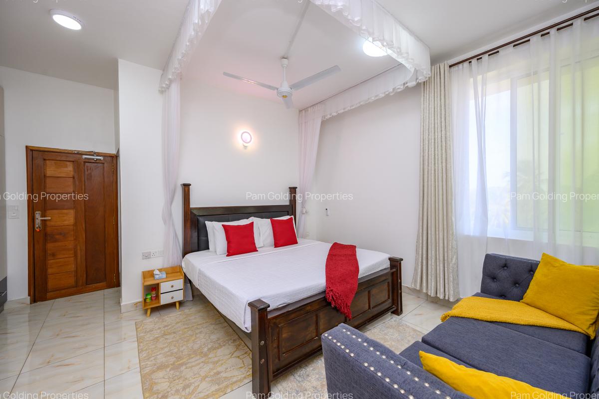 2 Bed Apartment with En Suite at Majengo - 10