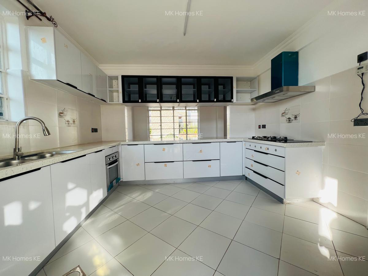 4 Bed Villa with En Suite in Ruiru - 8