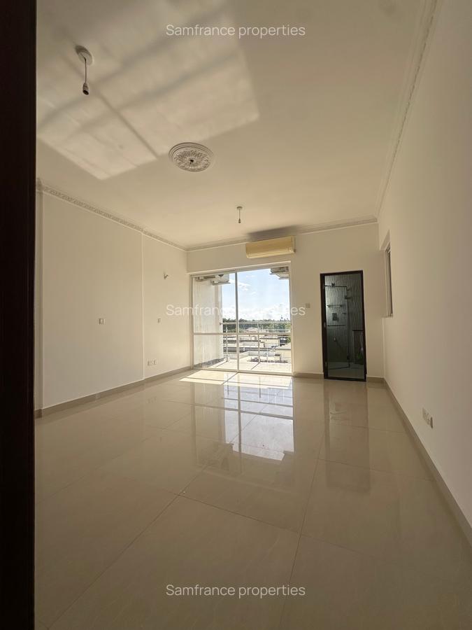 3 Bed Apartment with En Suite at Kenyatta Road - 10