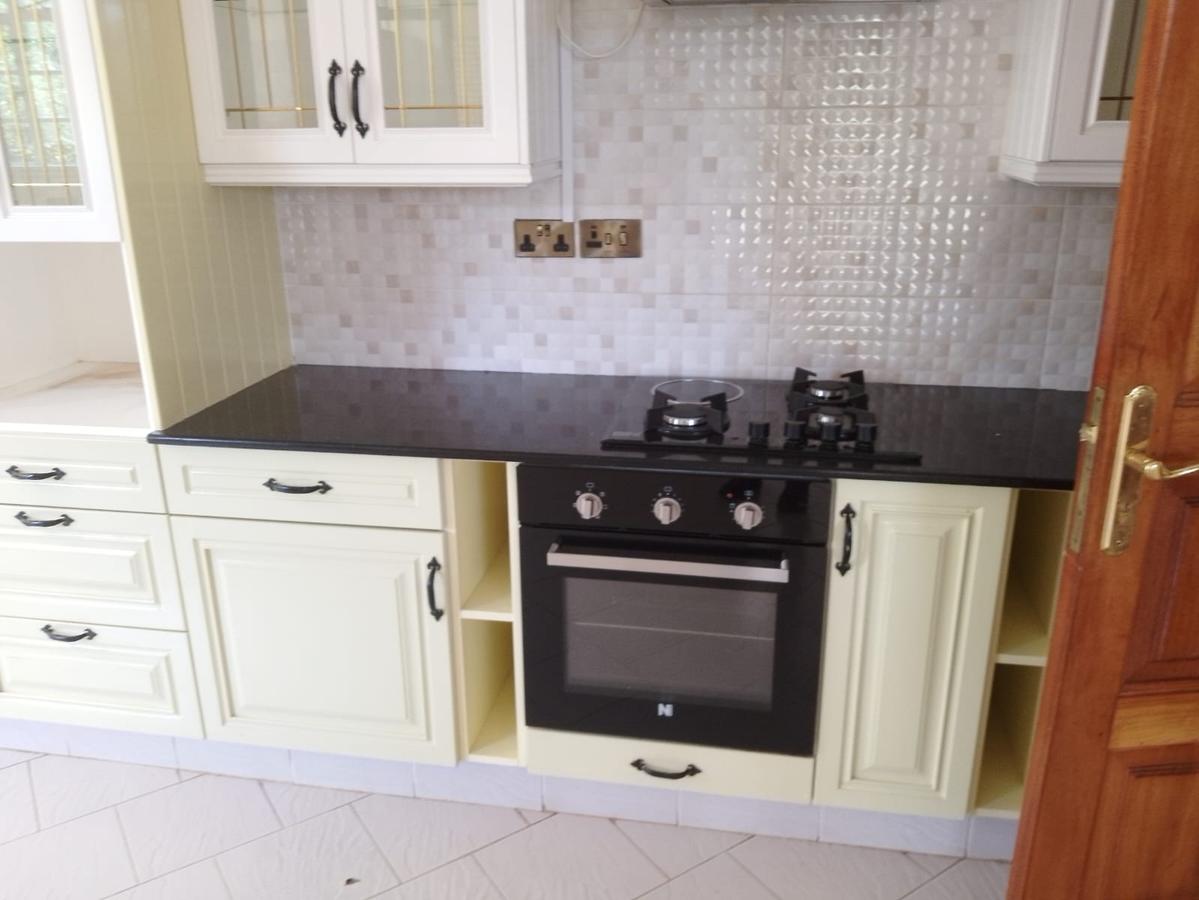 4 Bed Townhouse with En Suite at Karen - 12