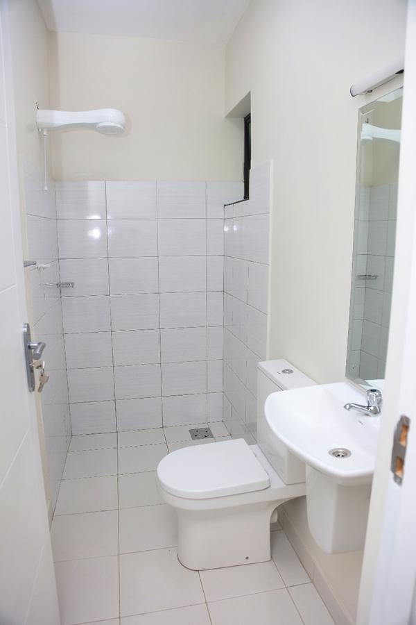 Serviced Studio Apartment with En Suite in Riruta - 4