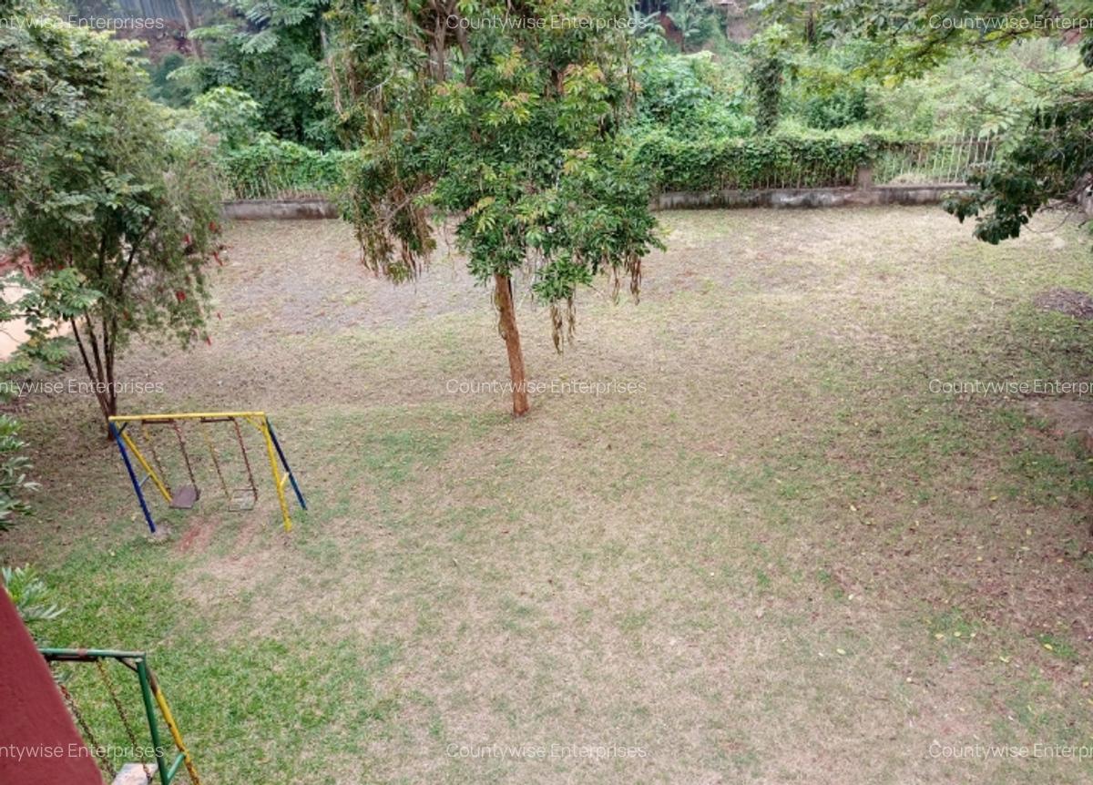 Commercial Property with Parking in Ruaka - 7