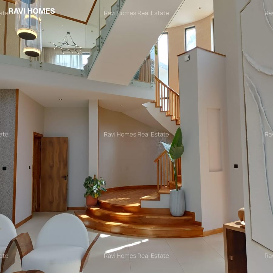 5 Bed Villa with En Suite in Loresho - 13