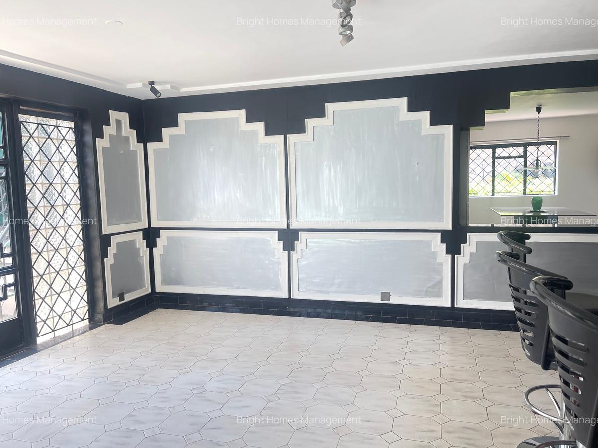 4 Bed Villa with En Suite in Runda - 10