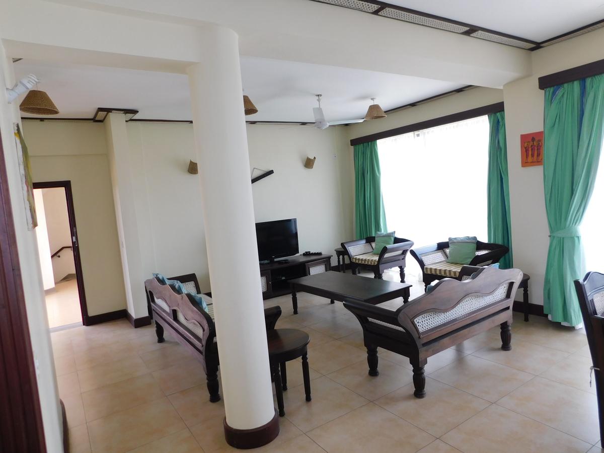 Furnished 2 Bed Apartment with En Suite in Nyali Area - 18