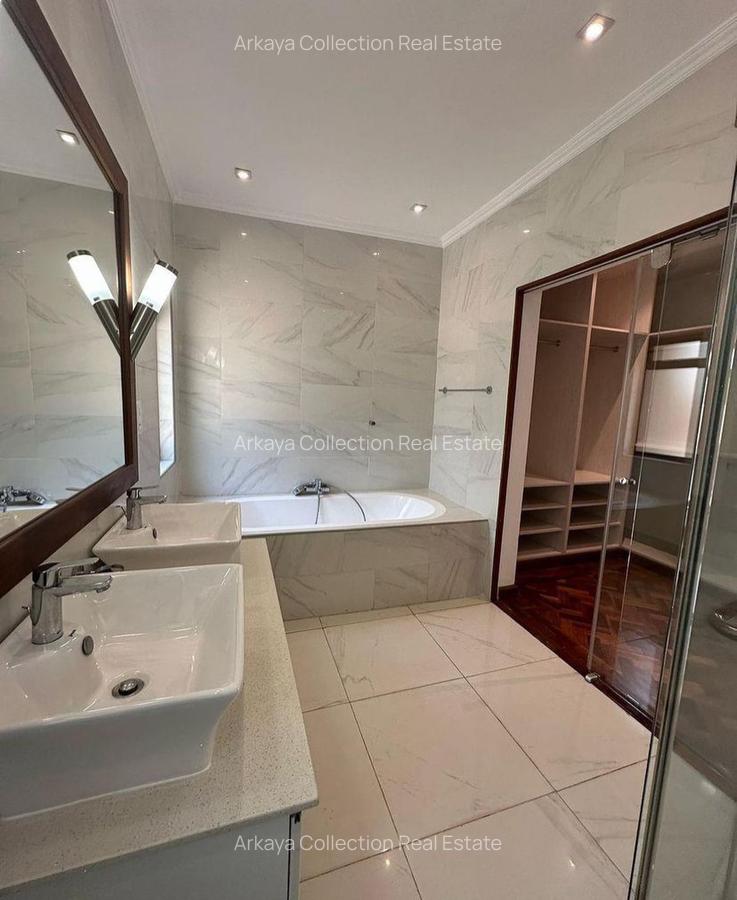 5 Bed Townhouse in Lavington - 11