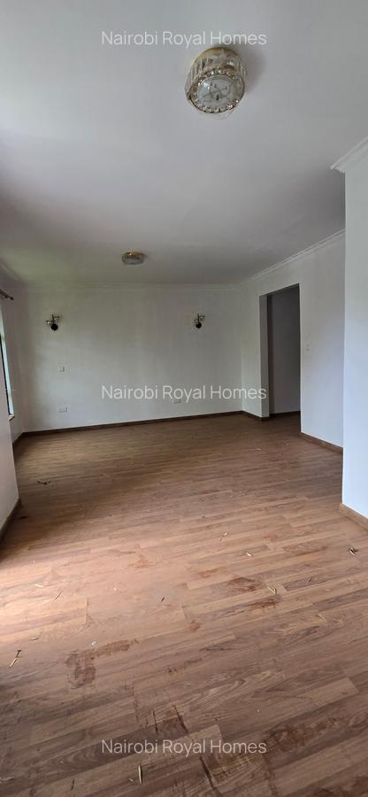 5 Bed Townhouse with En Suite at Off Convent Drive - 5