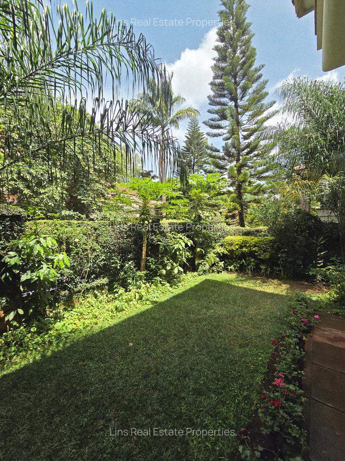 4 Bed Townhouse with En Suite in Brookside - 3