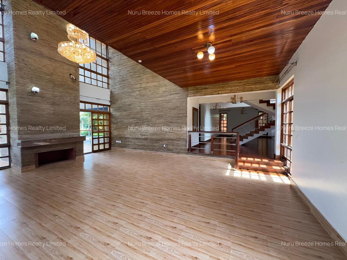 4 Bed House with En Suite in Runda - 16
