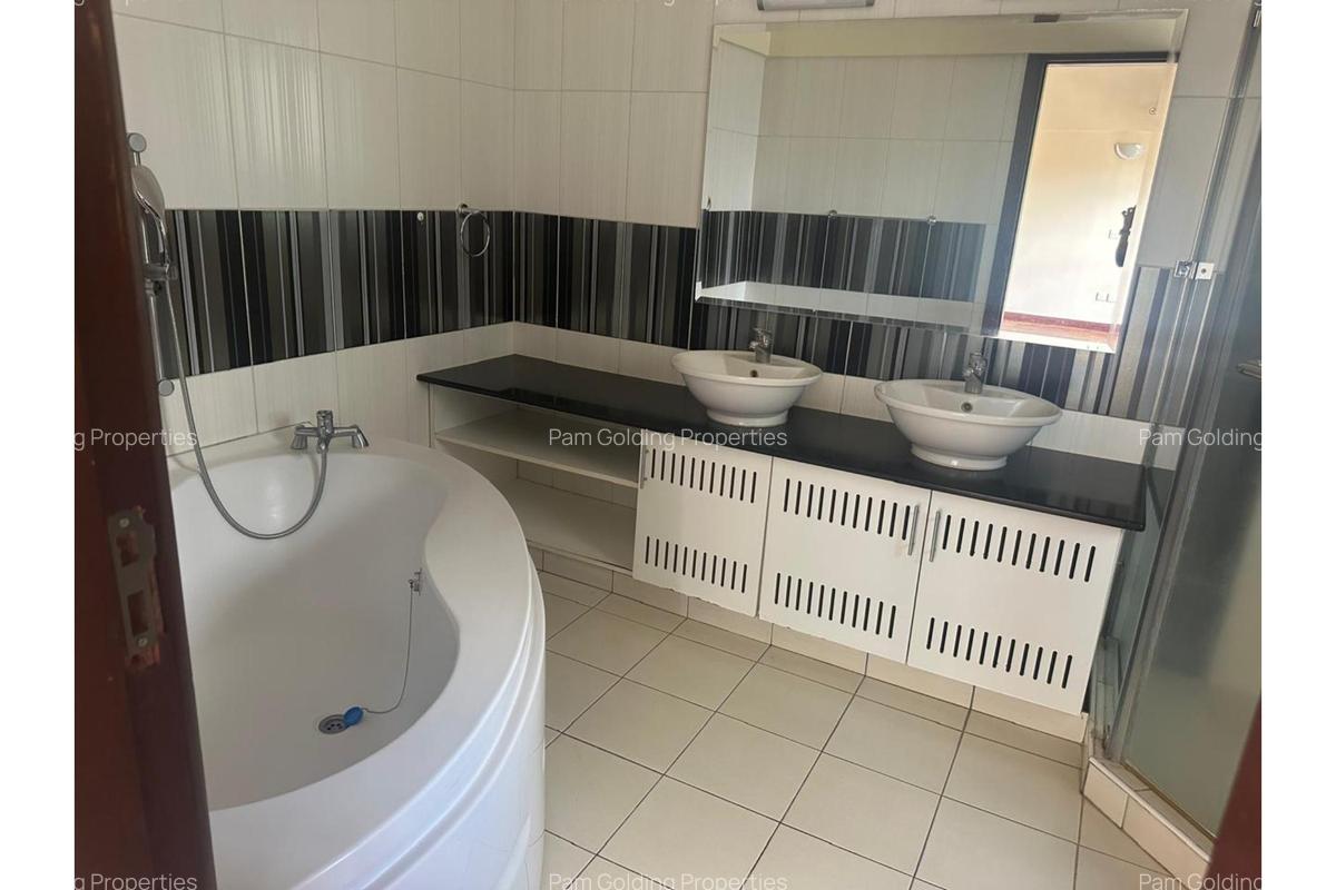 4 Bed Apartment at Brookside Drive - 8