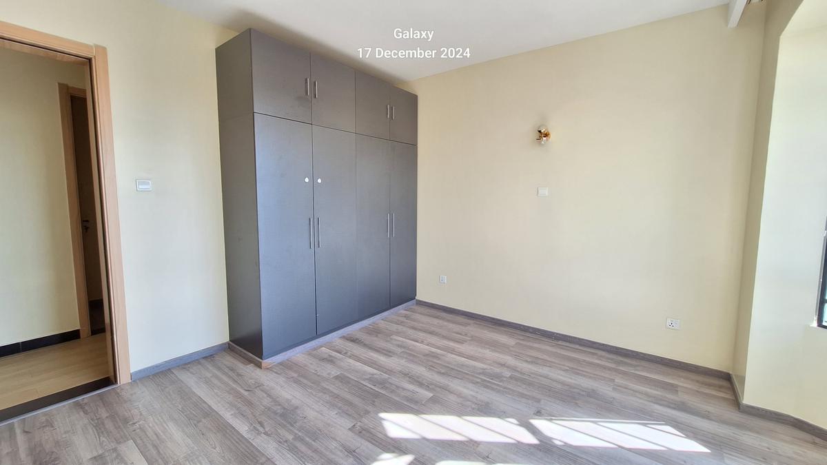 4 Bed Apartment with En Suite at Othaya Road - 6