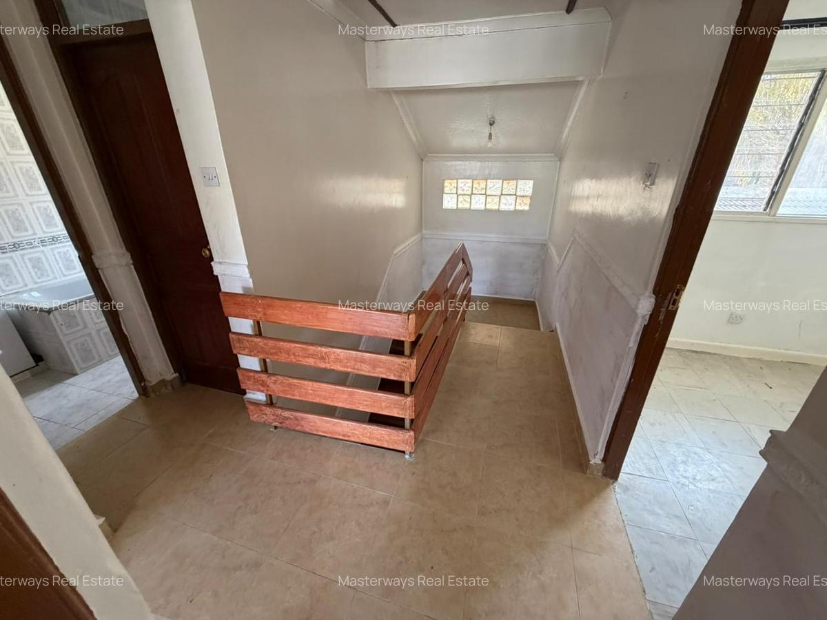 4 Bed Townhouse with En Suite in South C - 15