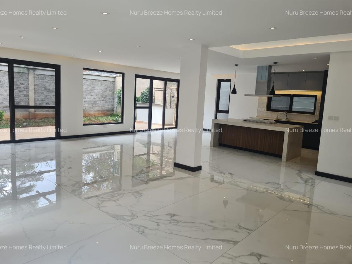 5 Bed Townhouse with En Suite in Westlands Area - 14