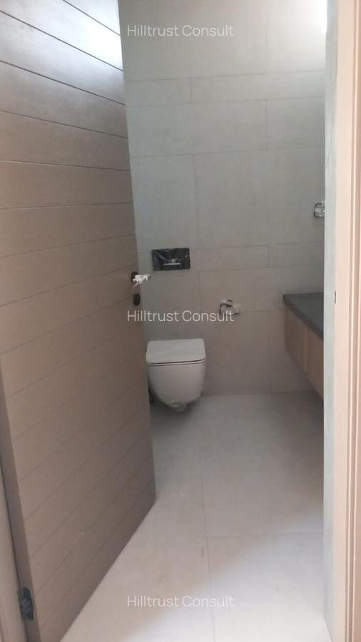 5 Bed Villa with En Suite in Westlands Area - 4